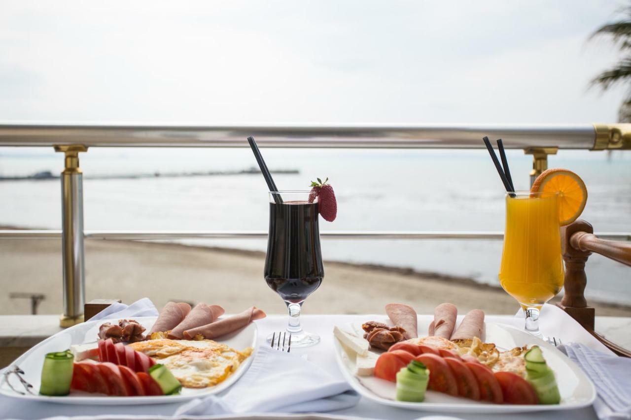 Vila Verde Beach Hotel Durrës Buitenkant foto