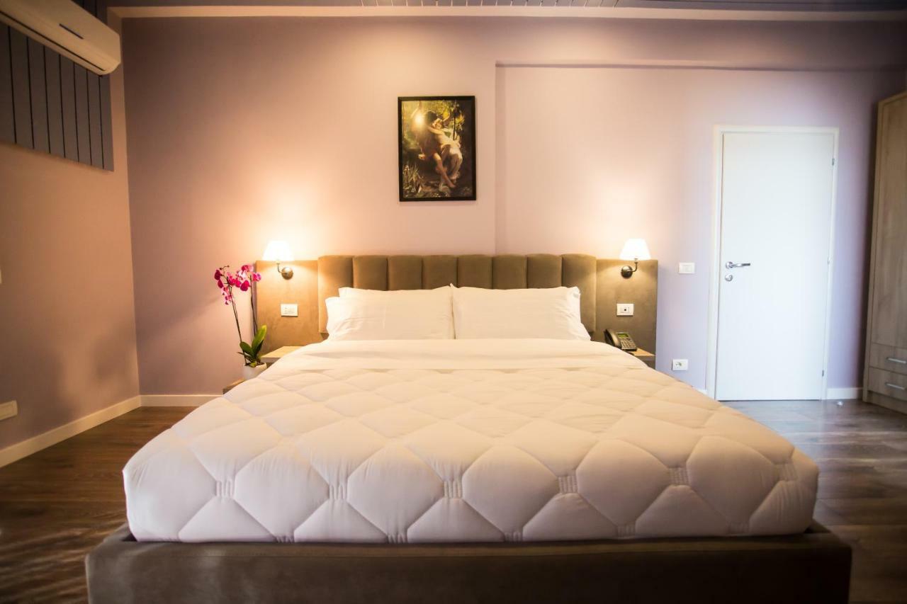 Vila Verde Beach Hotel Durrës Buitenkant foto