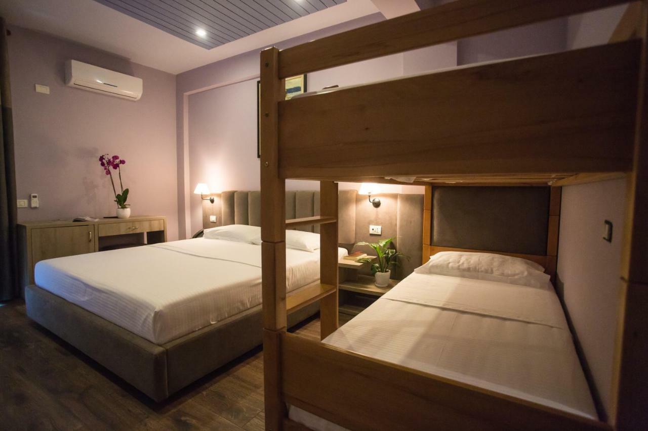 Vila Verde Beach Hotel Durrës Buitenkant foto